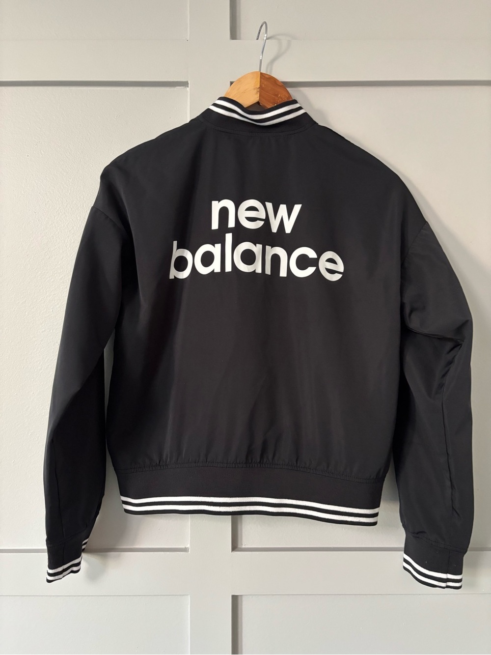 NWOT New Balance Women's Black Varsity Jacket - Picture 5 of 7